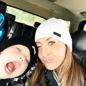 Meet your Posher, Lori